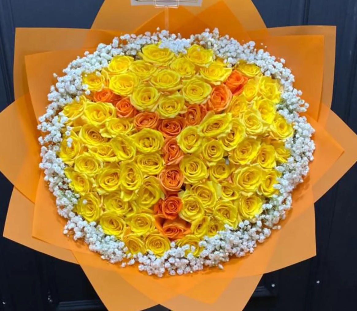 Buket Huruf Bunga Mawar Premium - Buket Huruf Wisuda WinnerFleur Jakarta