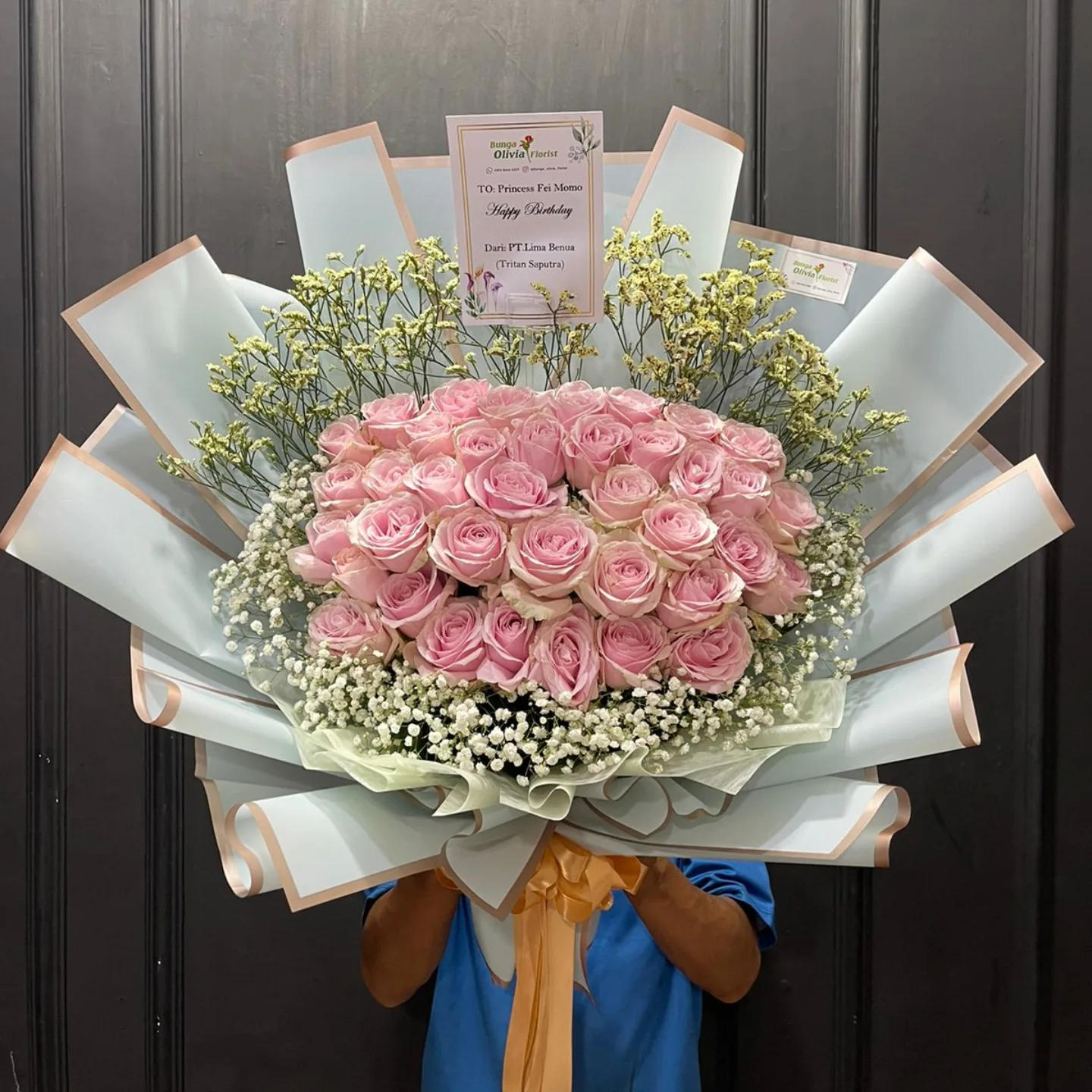 Buket Bunga Mawar Velvet Merah - Hand Bouquet Mewah