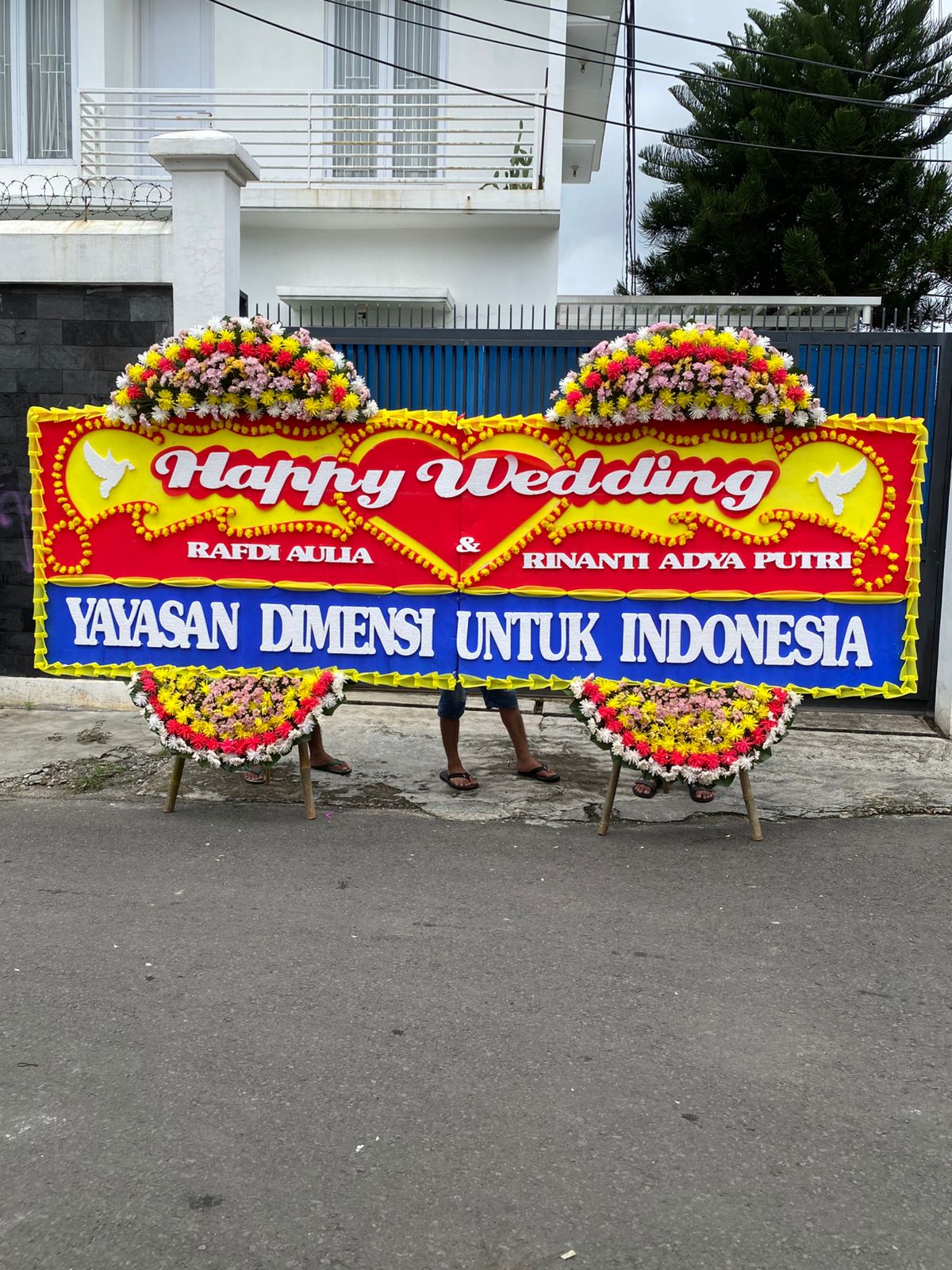 Bunga Papan Jumbo 1.25x2m - Bunga Papan Pernikahan WinnerFleur Jakarta