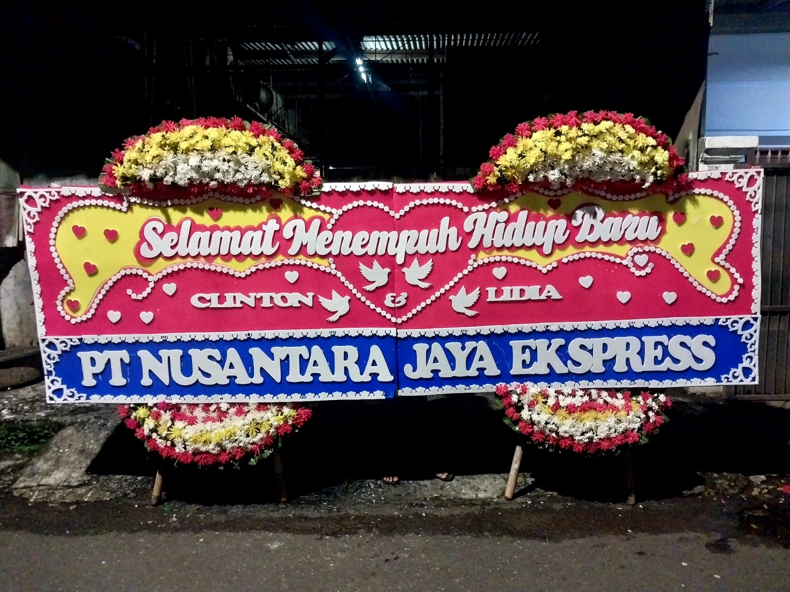 Bunga Papan Jumbo 1.25x2m - Bunga Papan Pernikahan WinnerFleur Jakarta