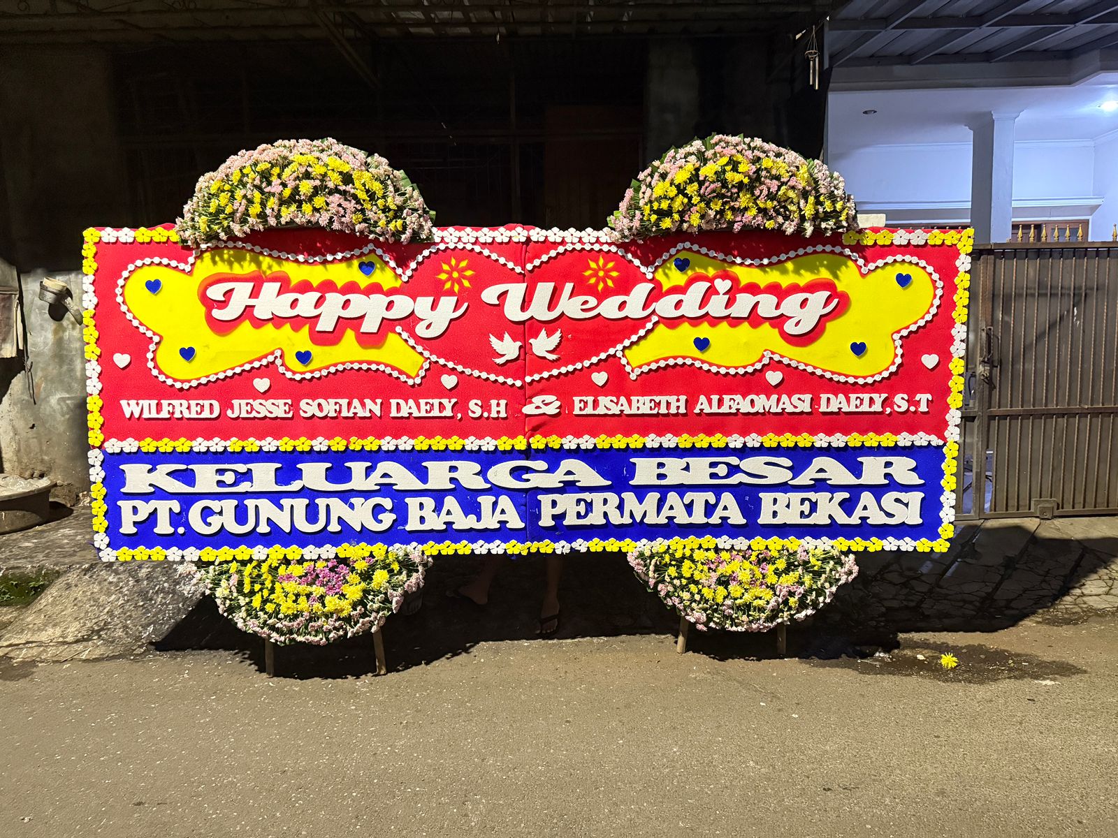 Bunga Papan Jumbo 1.5x2m - Bunga Papan Pernikahan WinnerFleur Bekasi